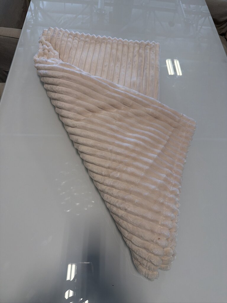 Rachel Roy Cream Ribbed Throw- 60X70