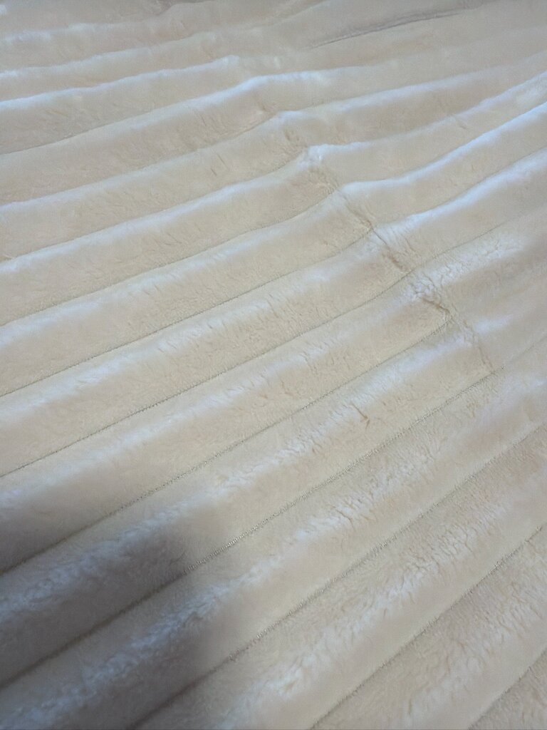 Rachel Roy Cream Ribbed Throw- 60X70