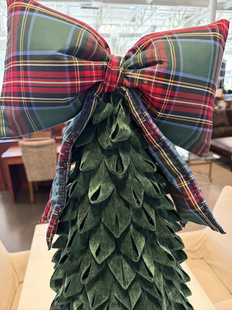 Velvet Ribbon Christmas Tree |||-