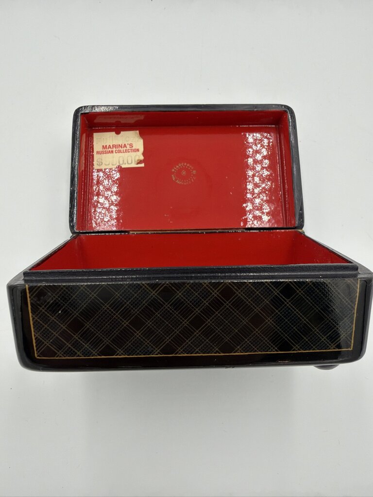 Vintage 1993 Fedoskino Russian Lacquer Box "Church of the Nativity on Dmitrovka" by Gennady Larishchev