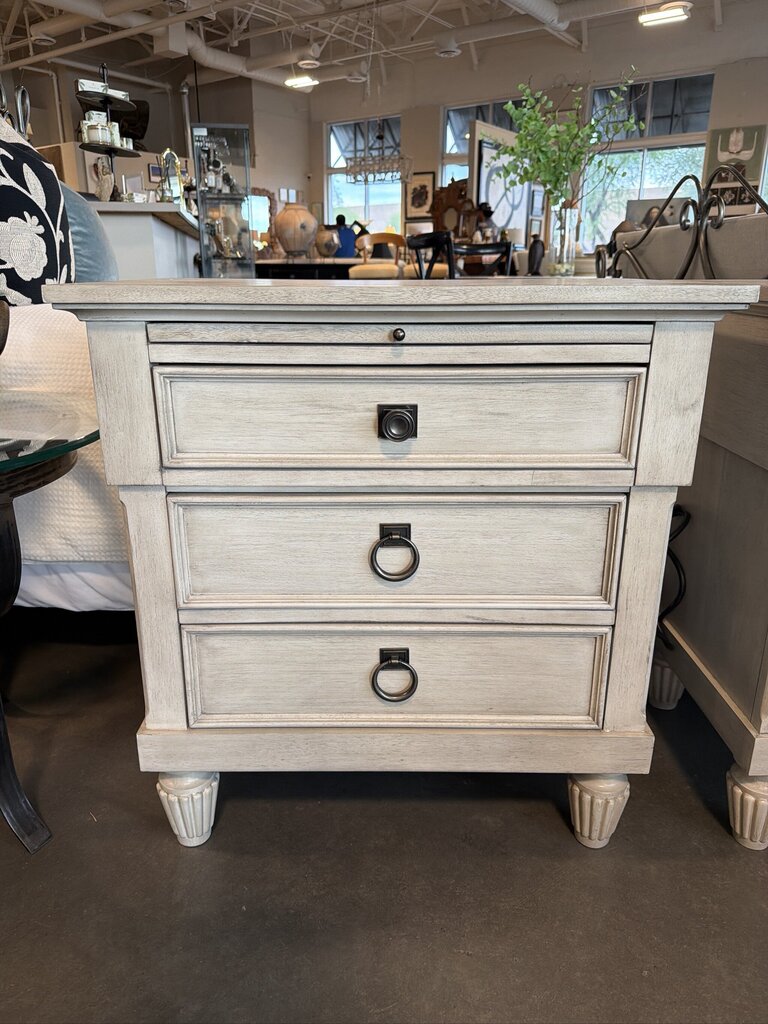 American Drew Grand Bay Augustine 3-Drawer Nightstands- Pair- 28X18X29H