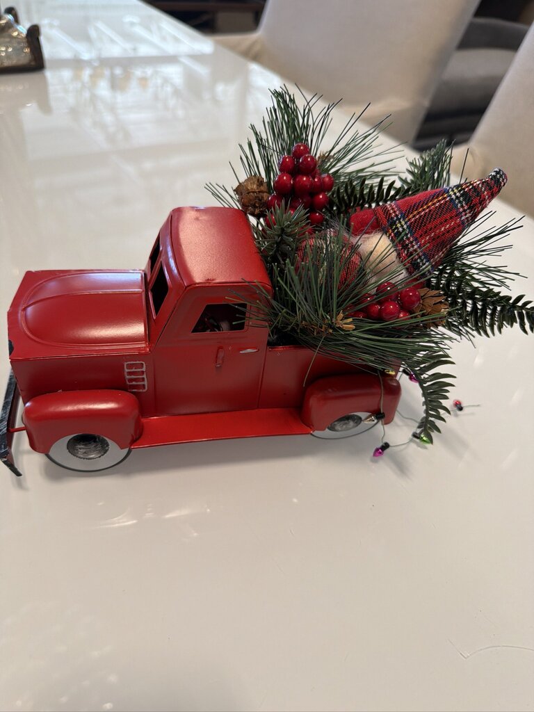 Red Metal Truck W/ Christmas Tree |- 8X4.5X5