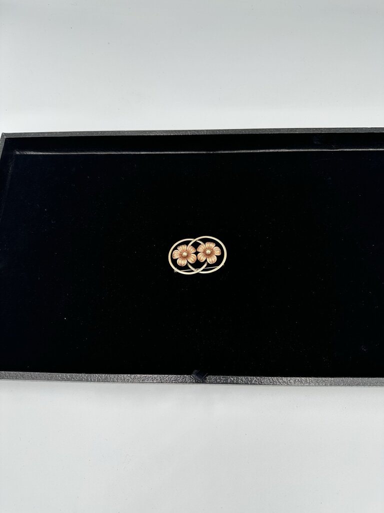 Luxury Forstner 10kt Flower Brooch