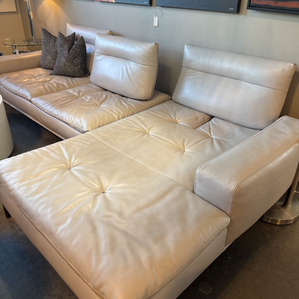 Cierre Carlton Grey Leather Sectional - 122X62