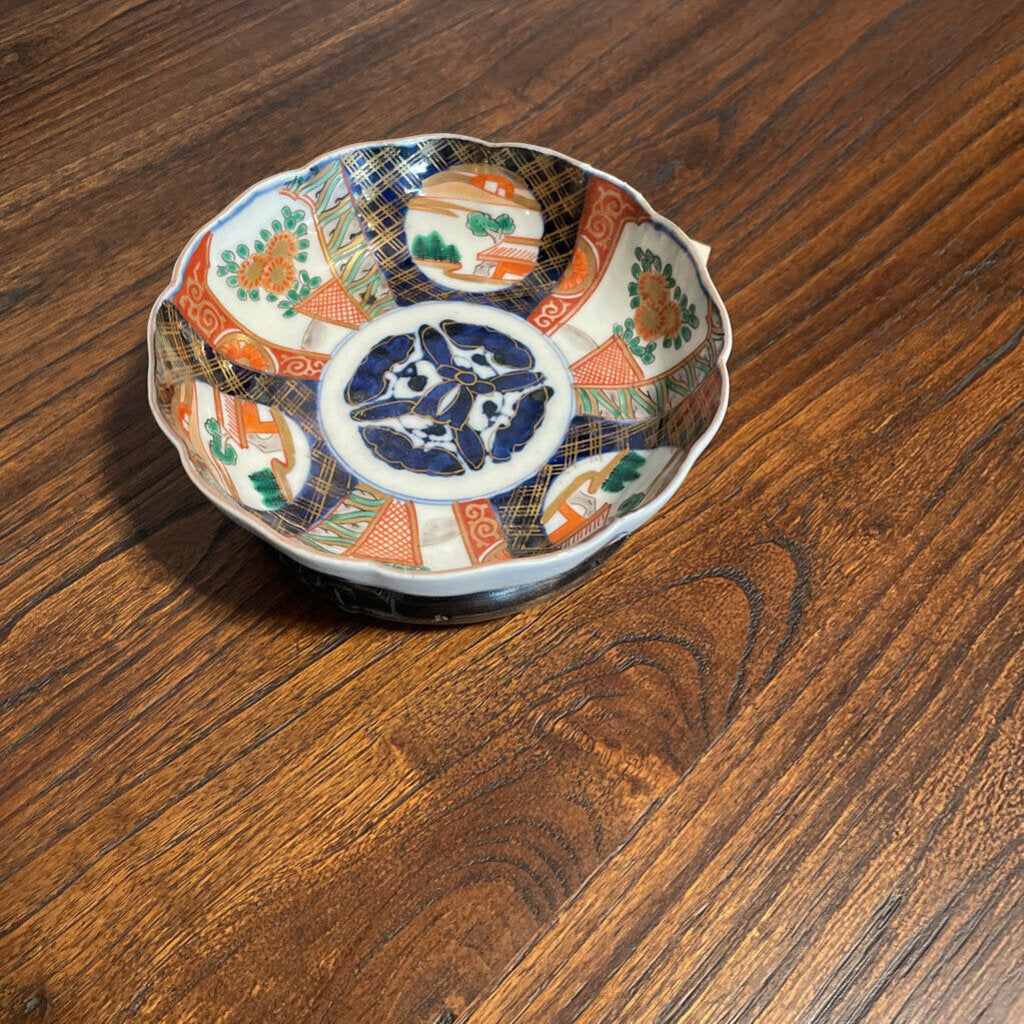 Antique Japanese Arita Imari Bowl - 6"