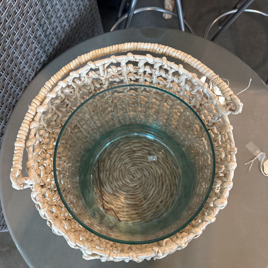 Bleached Banana Leaf Basket W/ Glass Vase- 10X12