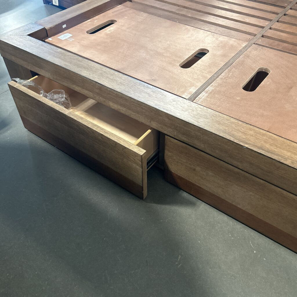 A.R.T. Furniture Queen Williamsburg Platform Storage Bed-69.5X90D