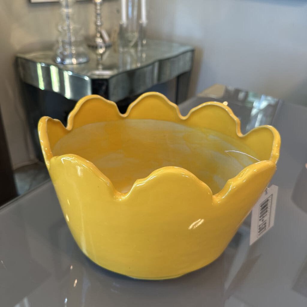 Yellow Scalloped Oval Pot- 11X8X7H