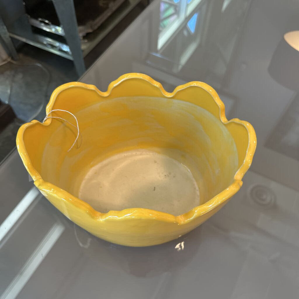 Yellow Scalloped Oval Pot- 11X8X7H