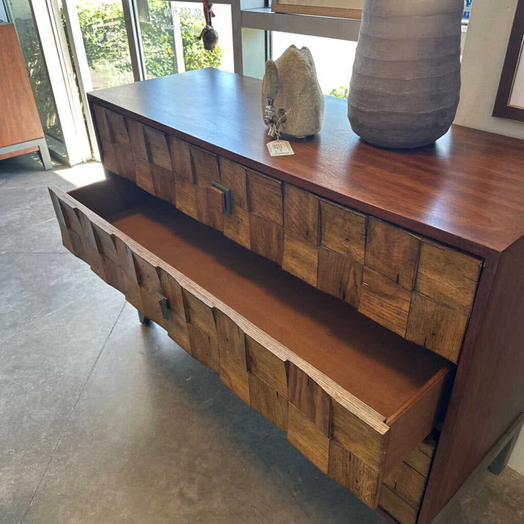 American Drew Modern Synergy Console- 49.5X18X35.5H