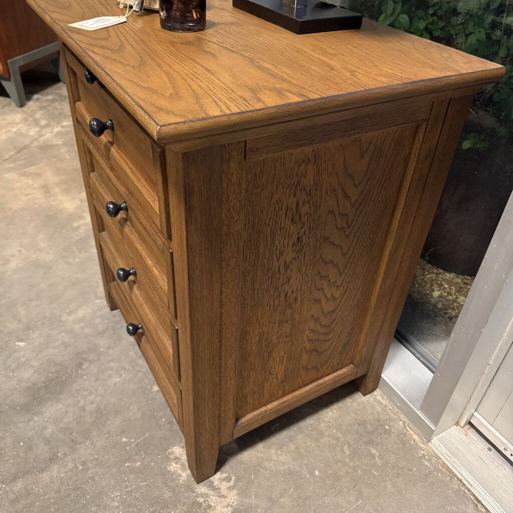 Pottery Barn Hudson Nightstand- 26X20X30H