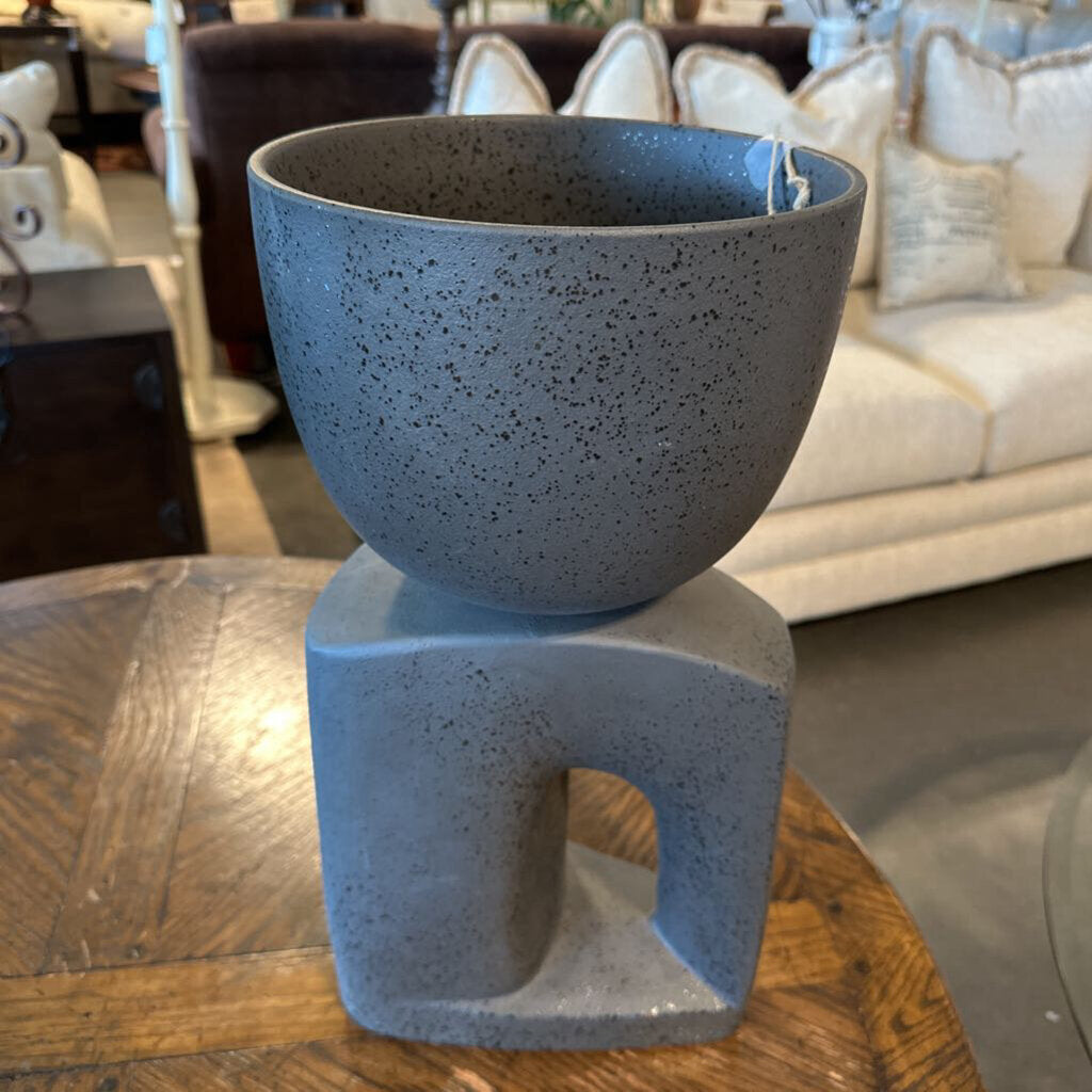 Black Matte Ceramic Pot - 9X18