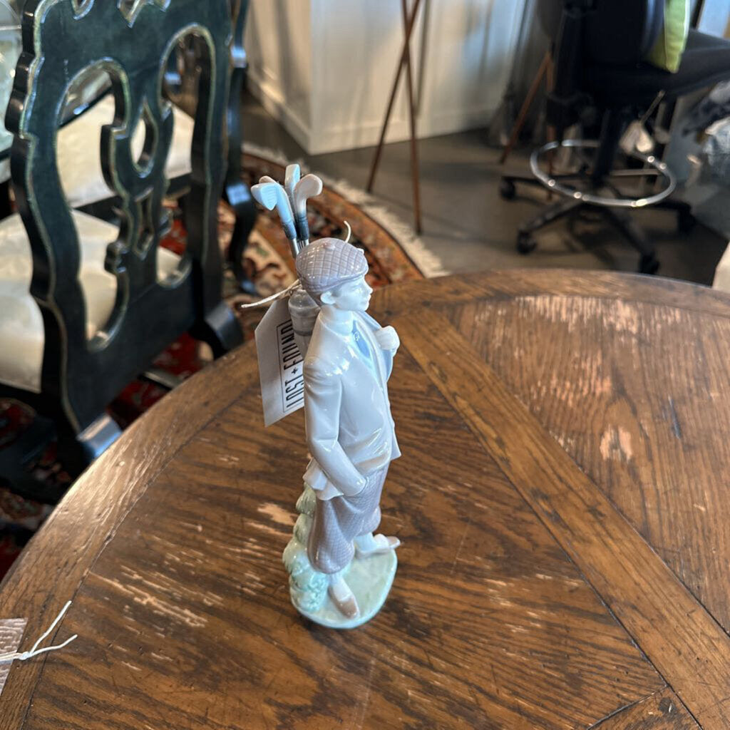 Lladro "Waiting To Tee Off"- 3X3X12