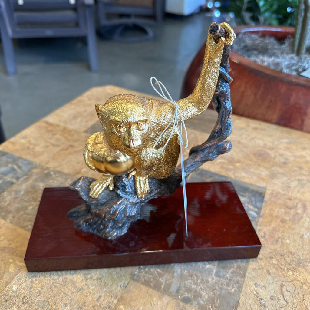 Risis Singapore Gold Monkey On Stand - 9X4X10