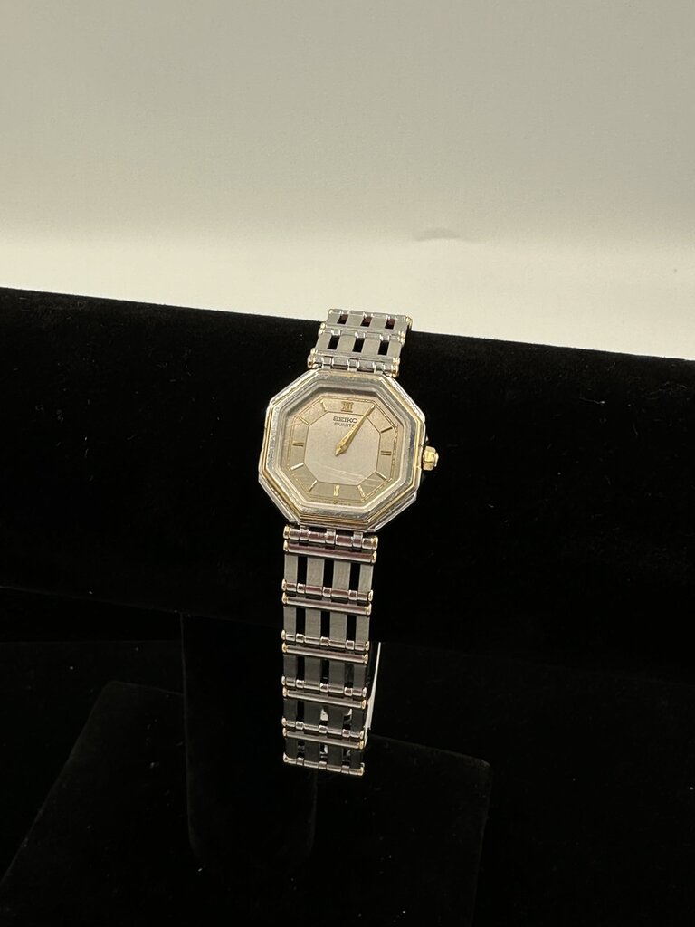 Vintage Seiko Quartz 10 BAR Two-Tone Octagonal Watch