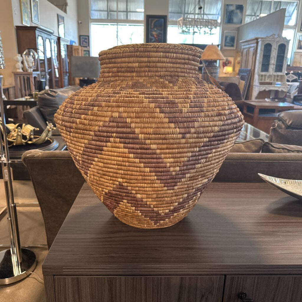 Hand Woven Olla Basket - 20X21H