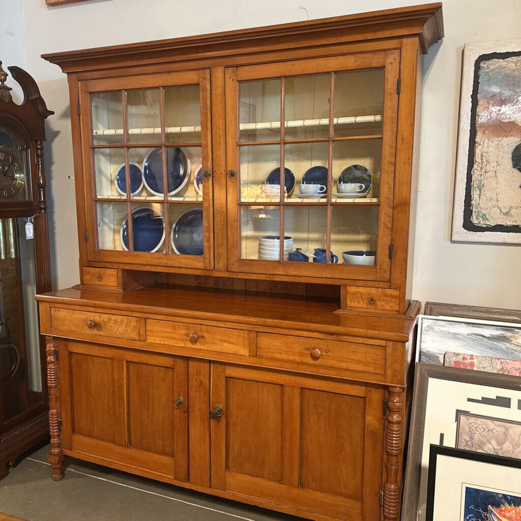 Pennsylvania Dutch Cupboard - 69X21.5X83.5H