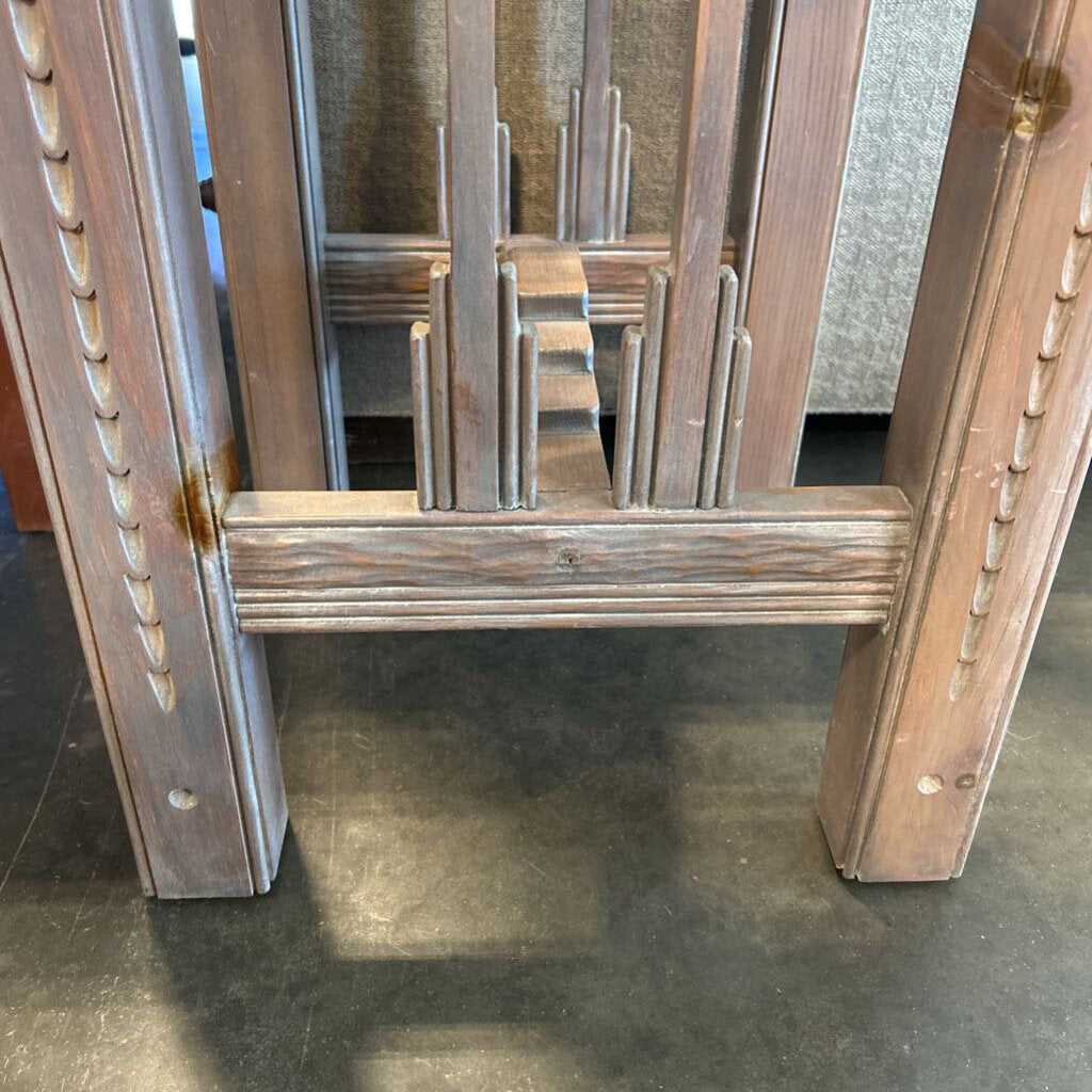 SW Greywash Wood Pedestal Table- 18X18X42H