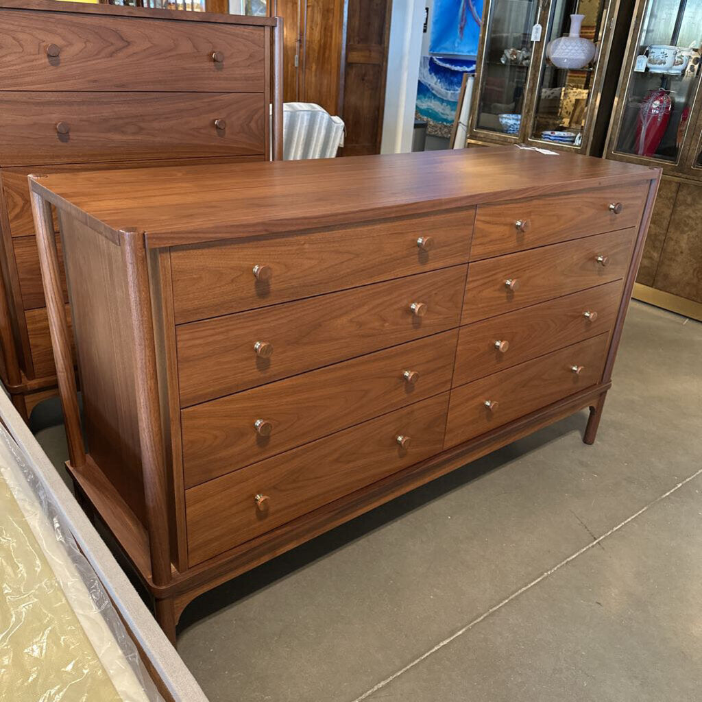 Stickley Bedroom Walnut Grove Dresser- 67X22X38H