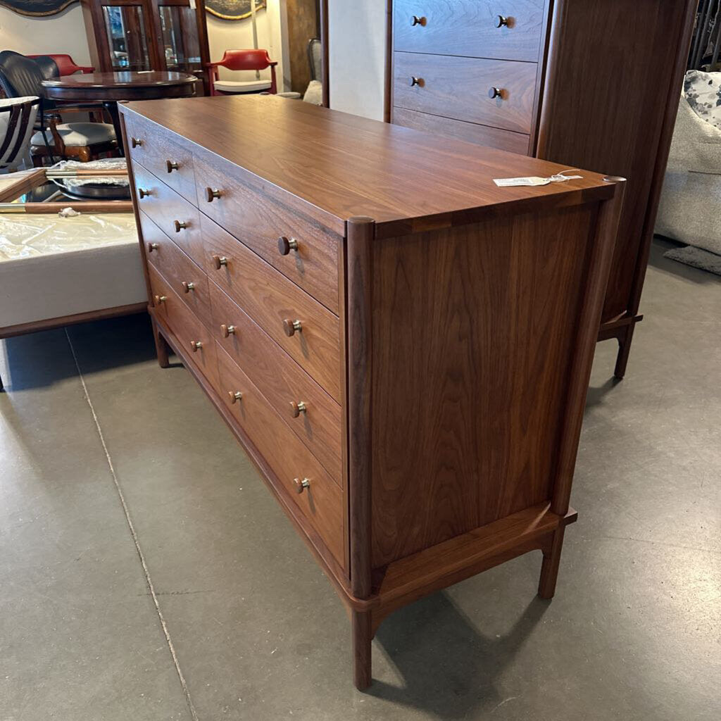 Stickley Bedroom Walnut Grove Dresser- 67X22X38H