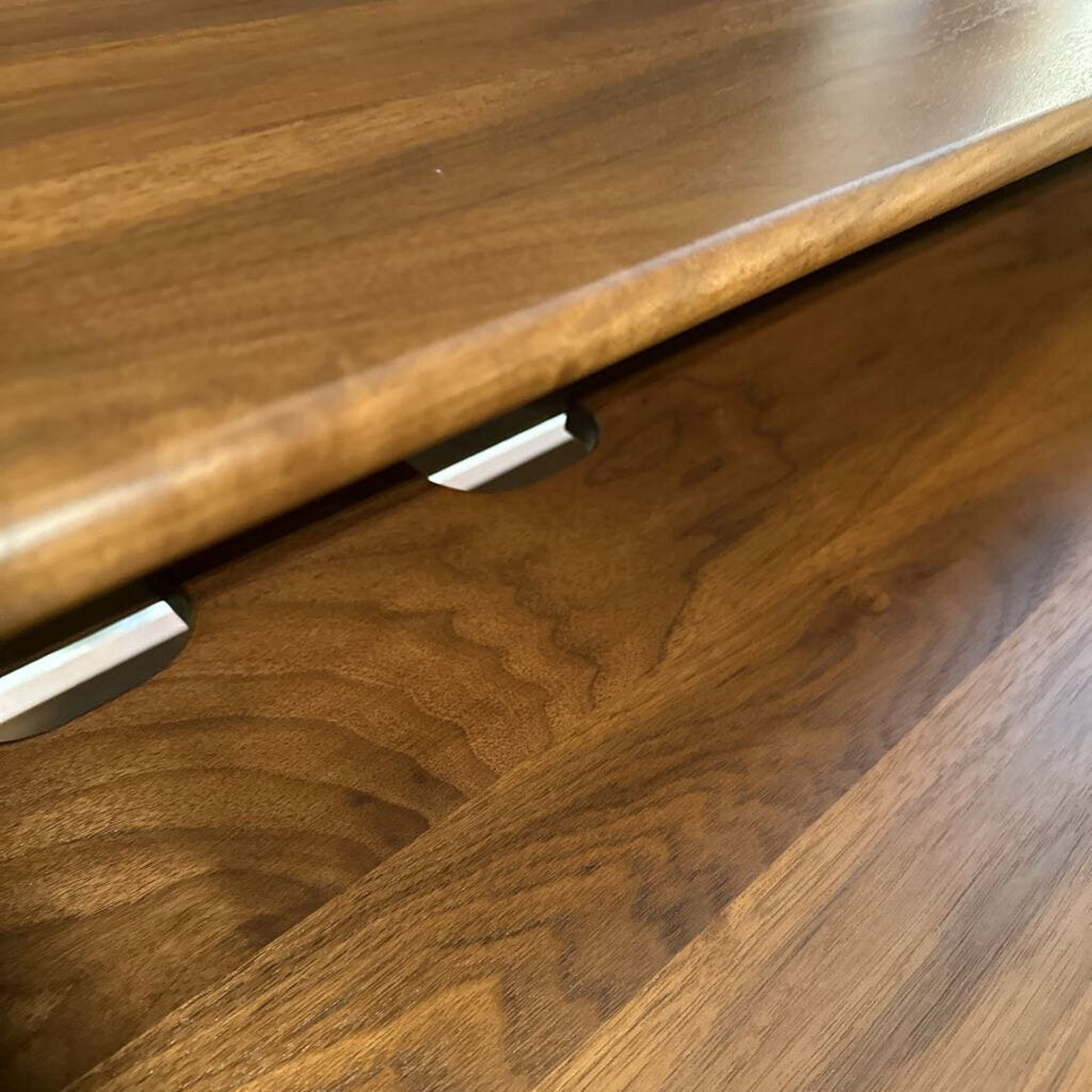 Stickley Living Room Walnut Grove Gathering Island - 78X21X36H