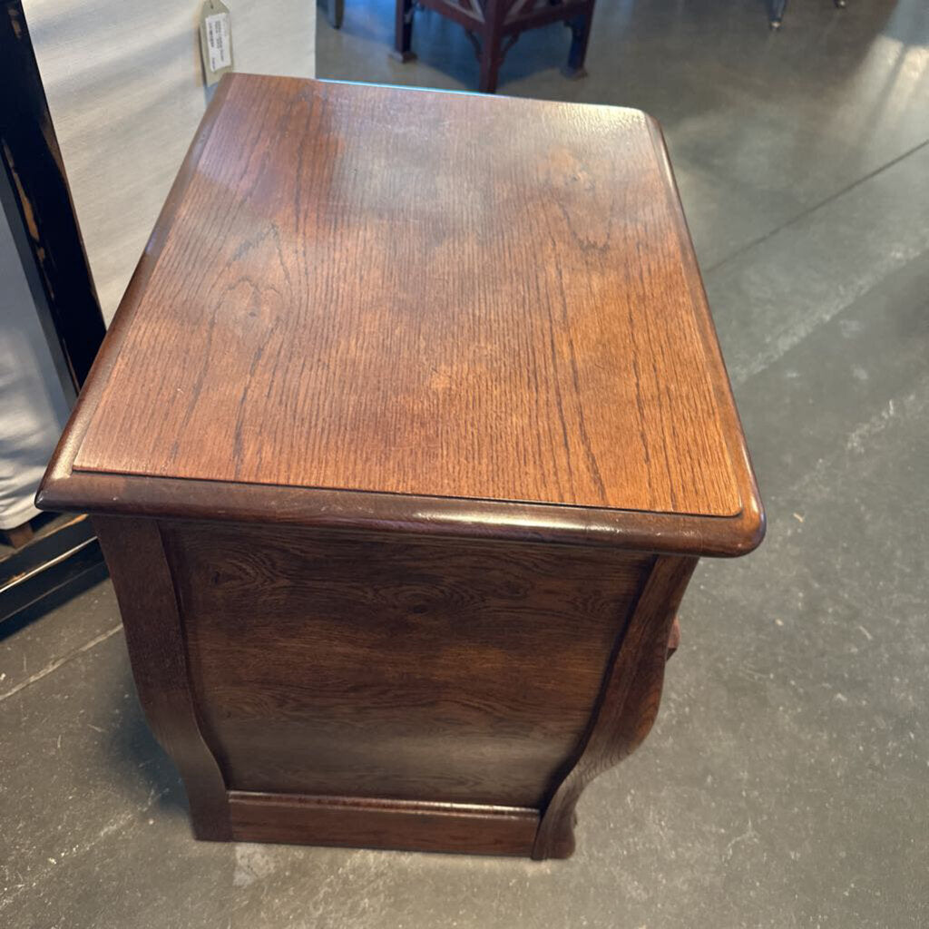 Hammary 3 Drawer Nightstand- 18X26X24H