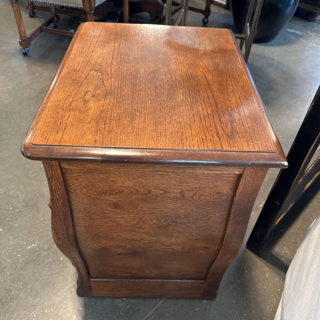 Hammary 3 Drawer Nightstand- 18X26X24H