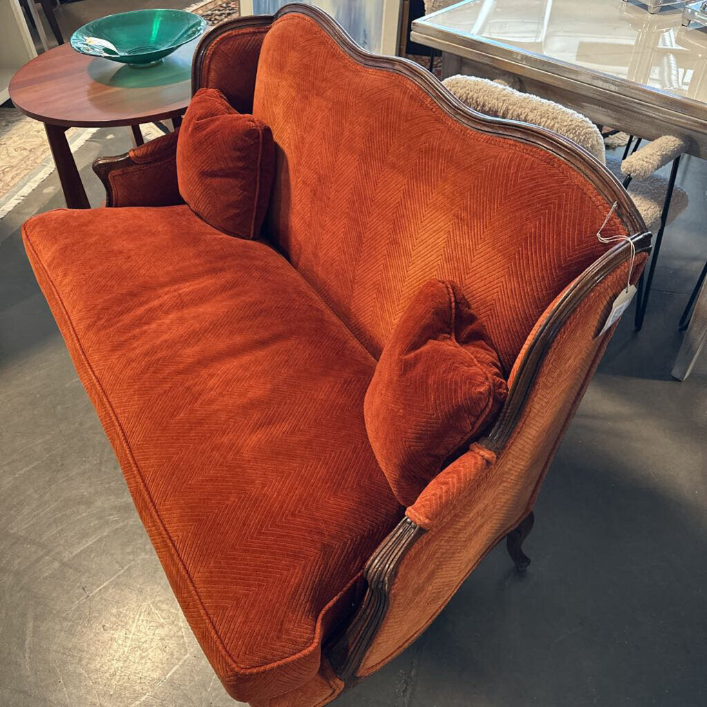 Henredon Vintage Sienna Upholstered Settee- 52X27X35.5