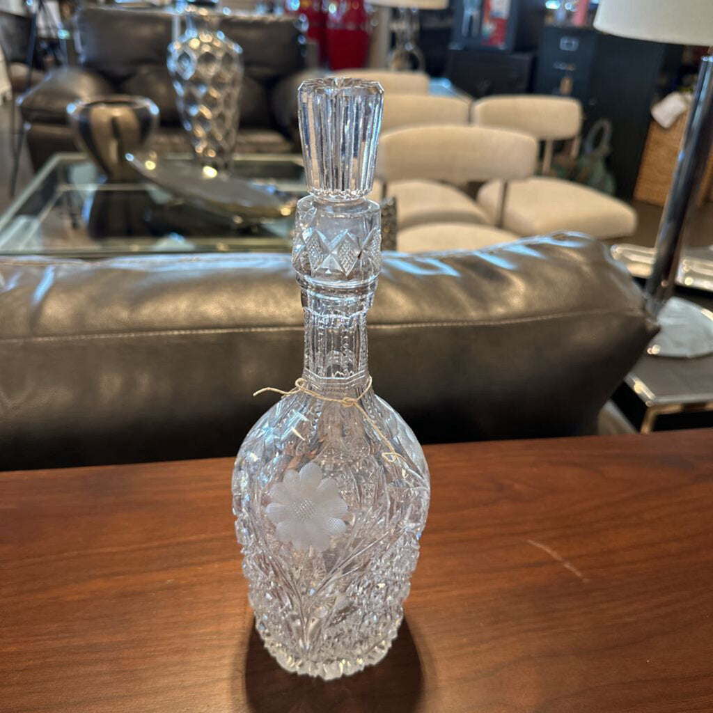 Etched Vintage Decanter W/ Flower- 5X12