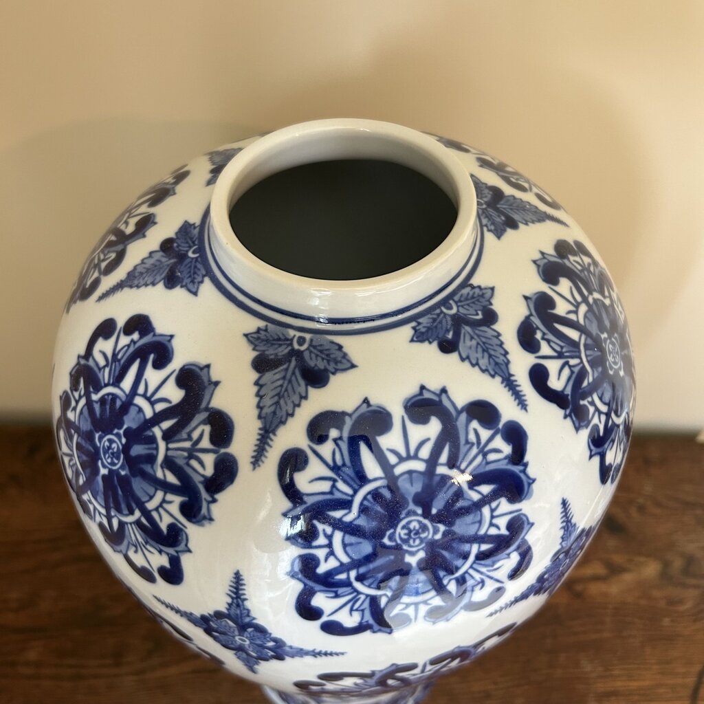 Pier 1 Blue & White Ginger Jar W/ Lid- 9X20H