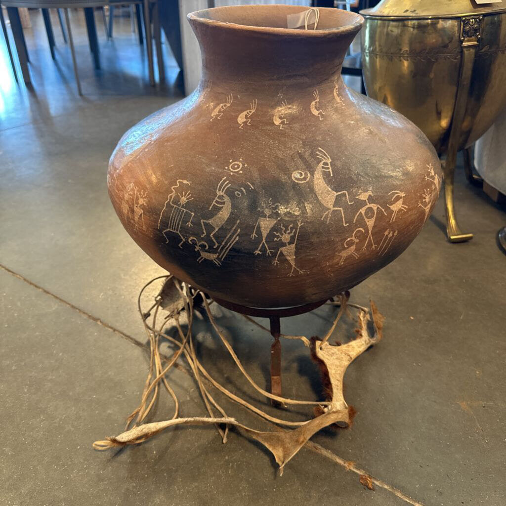 Hilary Edwards Signed Etched Kokopelli Pot On Stand- 16X18H