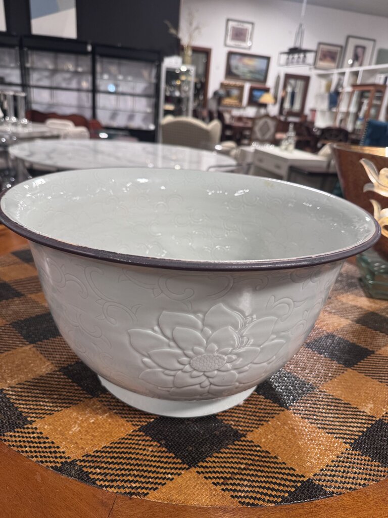 Steve Chase Assoc. Vintage Embossed White Asian Bowl- 16.5X9H