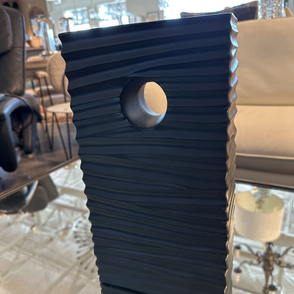 Small Black Wavy Keyhole Vase - 8X3.5X15H