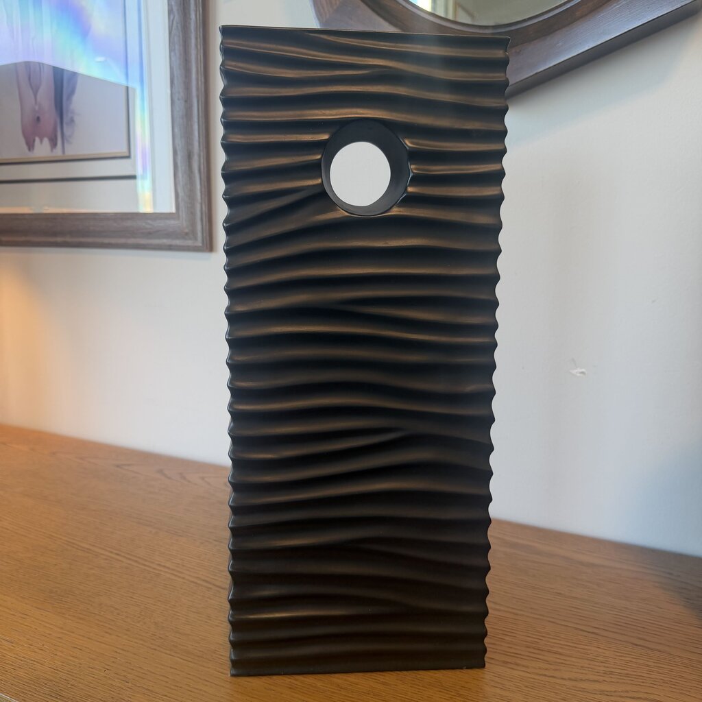 Large Black Wavy Keyhole Vase - 8X3.5X19H