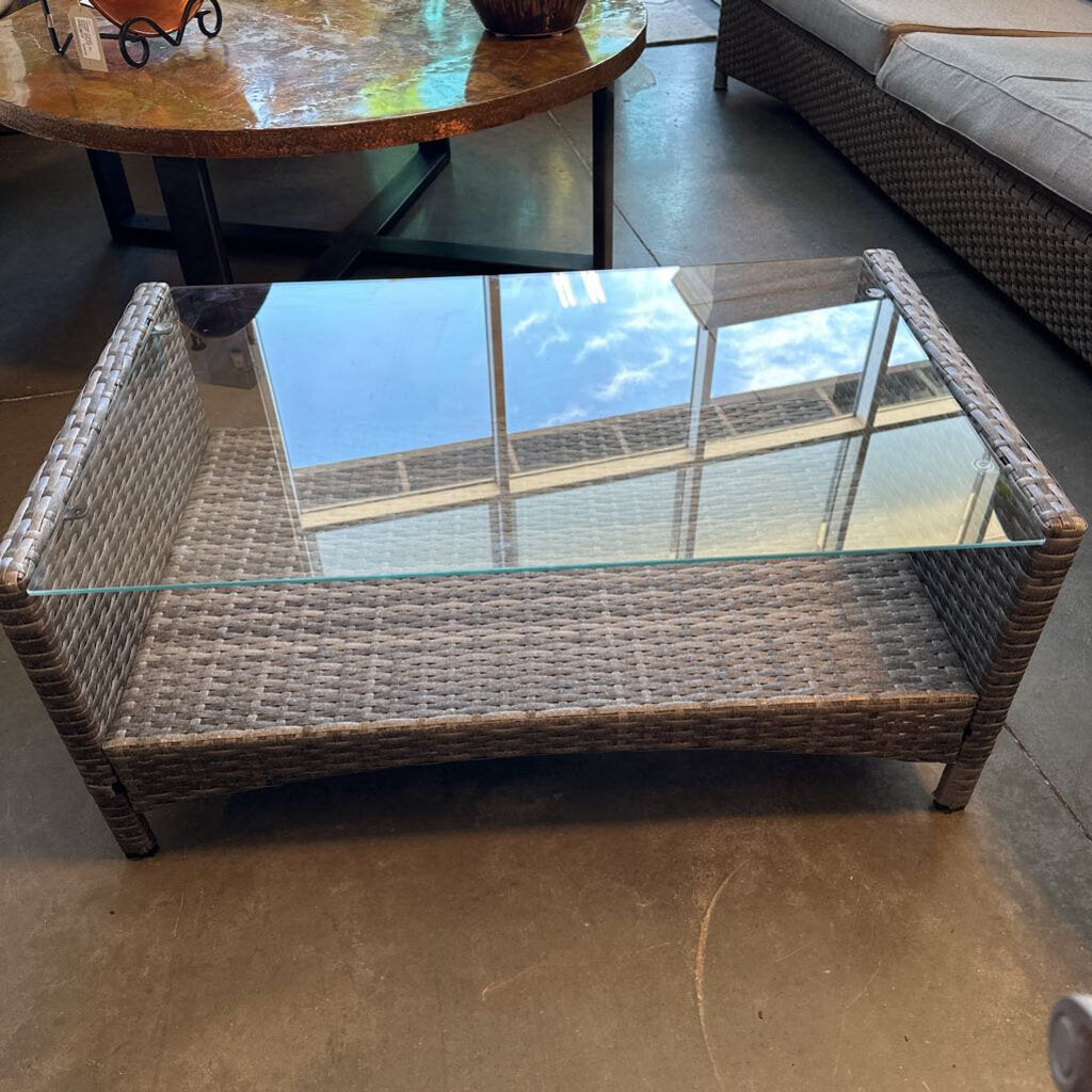 Brown Wicker Outdoor Coffee Table - 36X21X16H