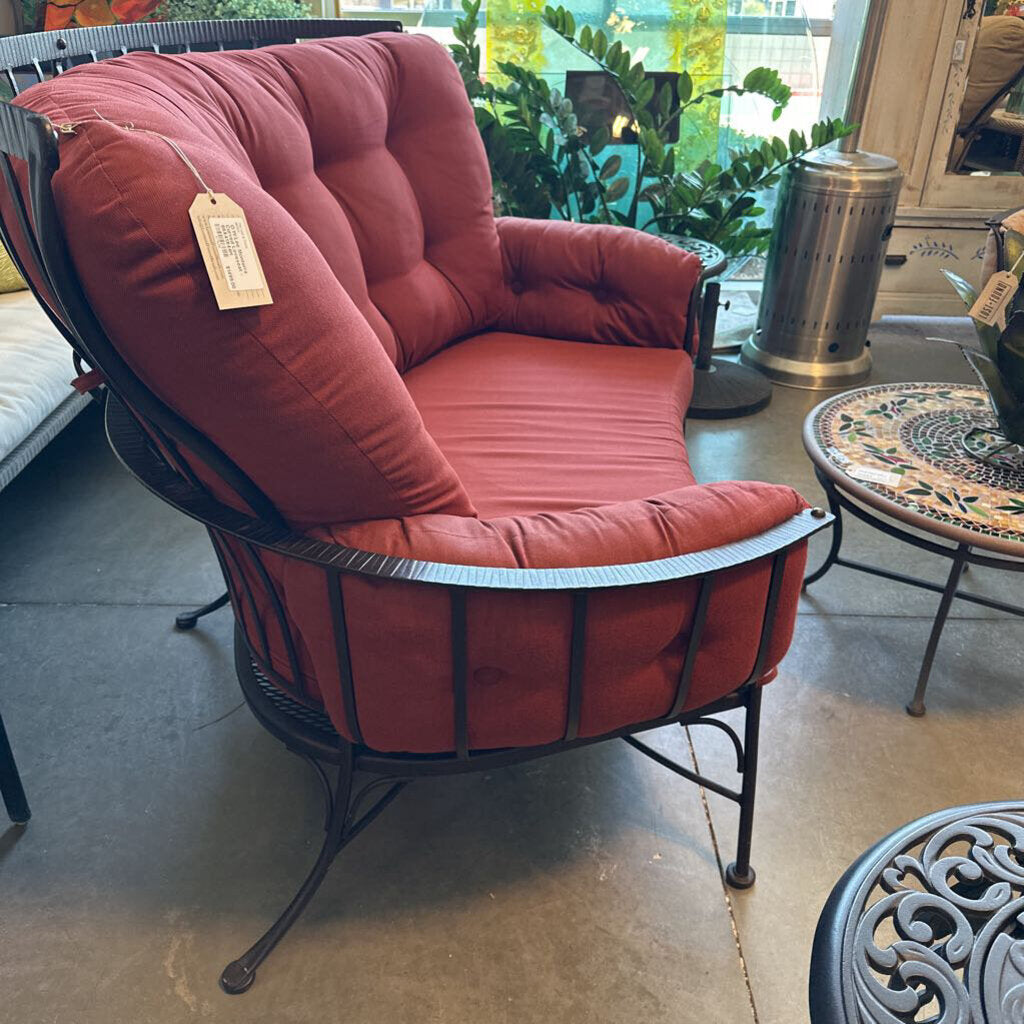 O.W.Lee Monterra Curved Loveseat - 66X41X44H