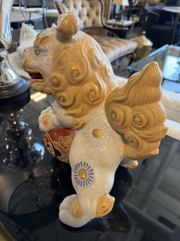 Japan Kutani Porcelain figurine Shisa Guardian Lion Foo Dog-