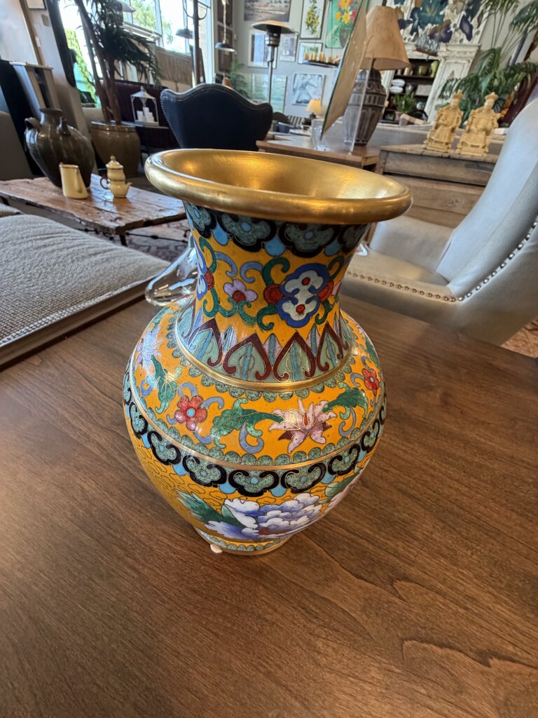Asian Style Pot W/ Gold Rim-