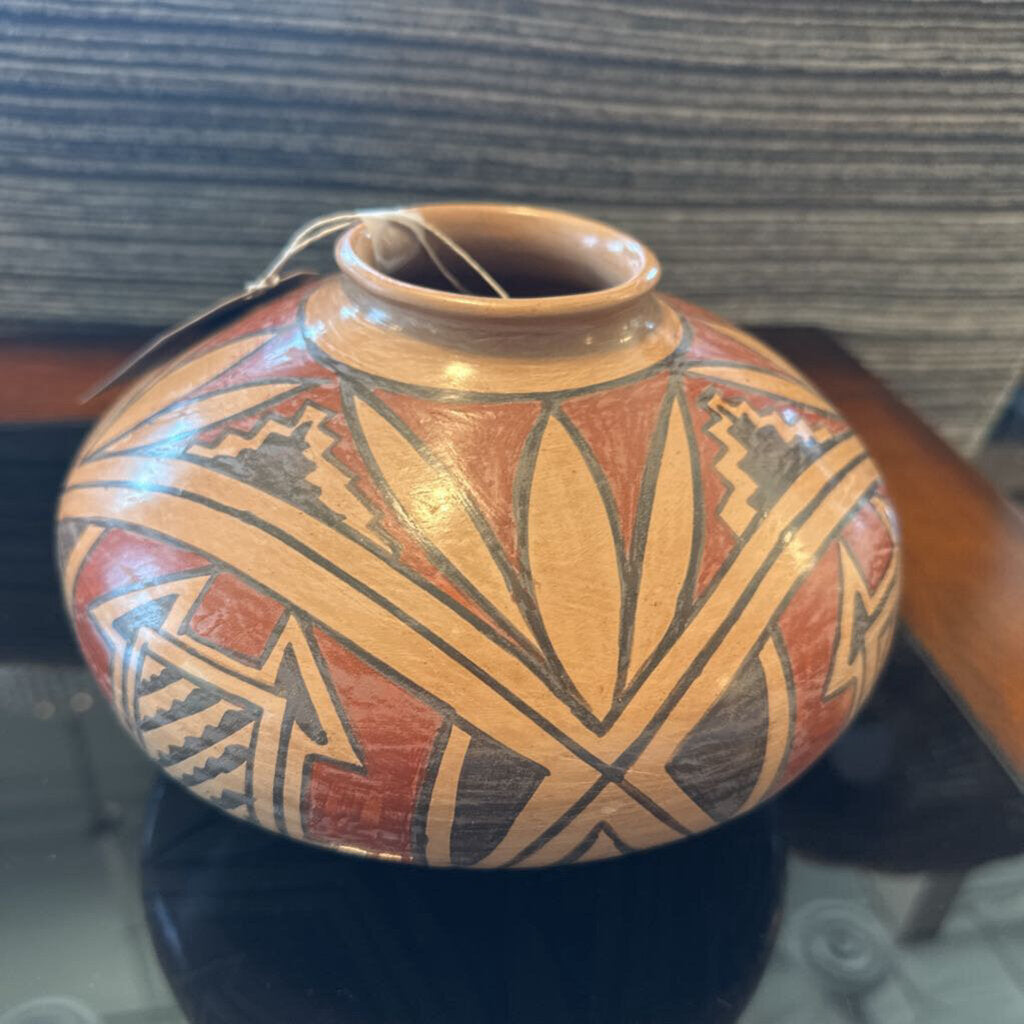 Vintage Mata Ortiz Mexican Ceramic Vase- Signed - 8.5X6