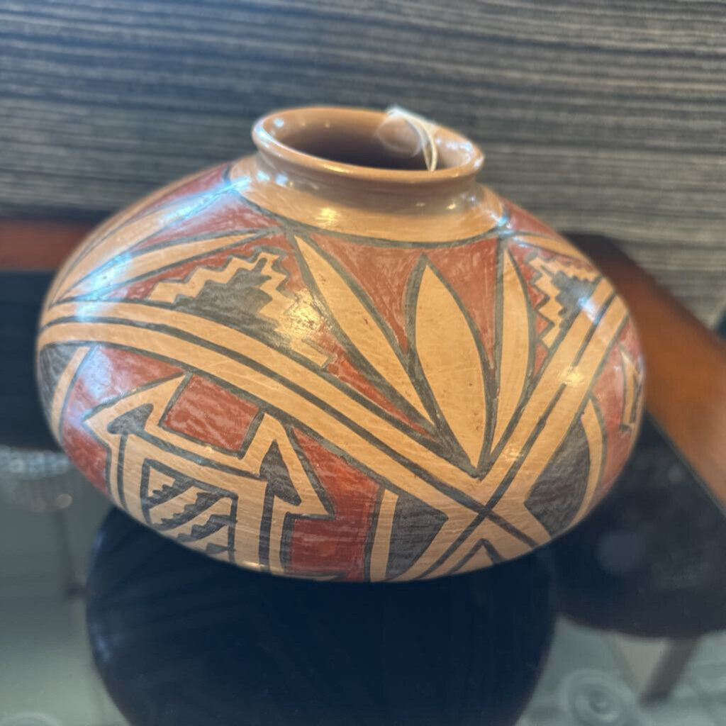 Vintage Mata Ortiz Mexican Ceramic Vase- Signed - 8.5X6