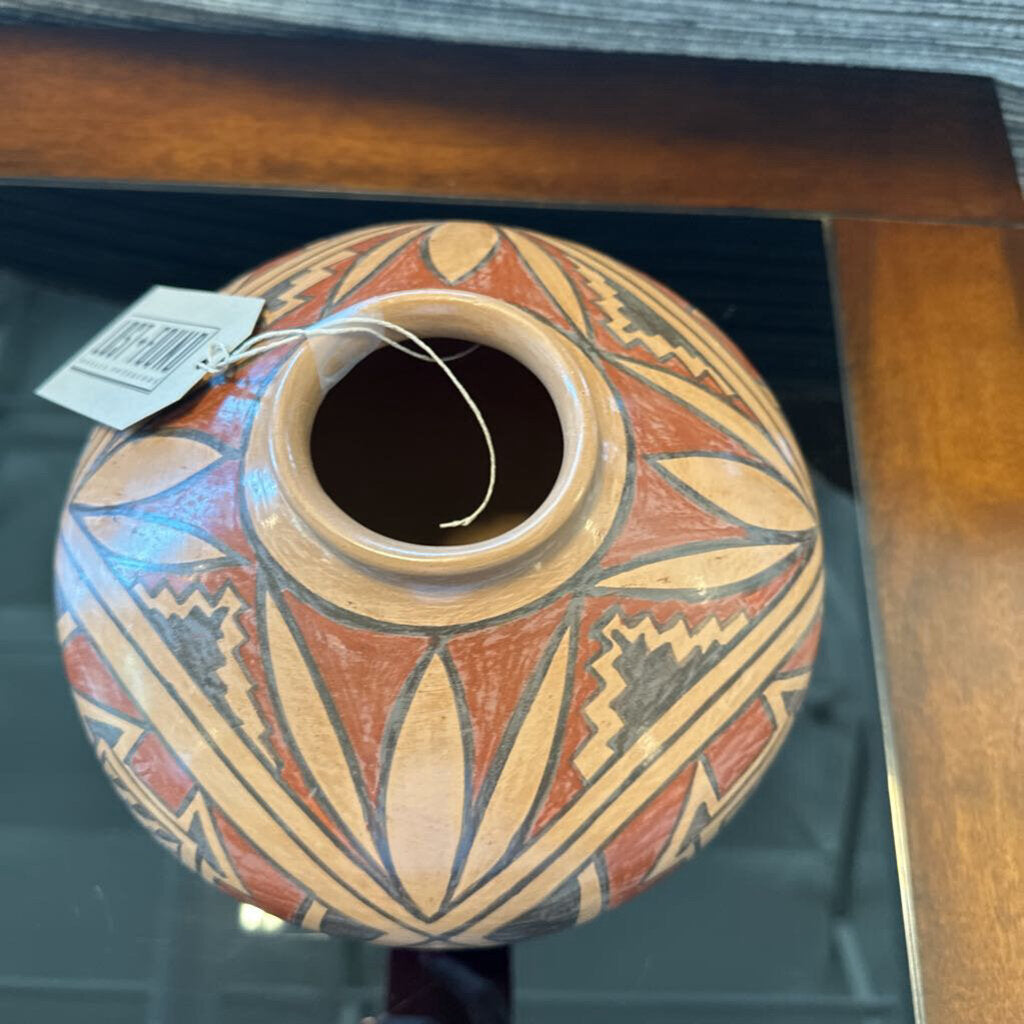 Vintage Mata Ortiz Mexican Ceramic Vase- Signed - 8.5X6