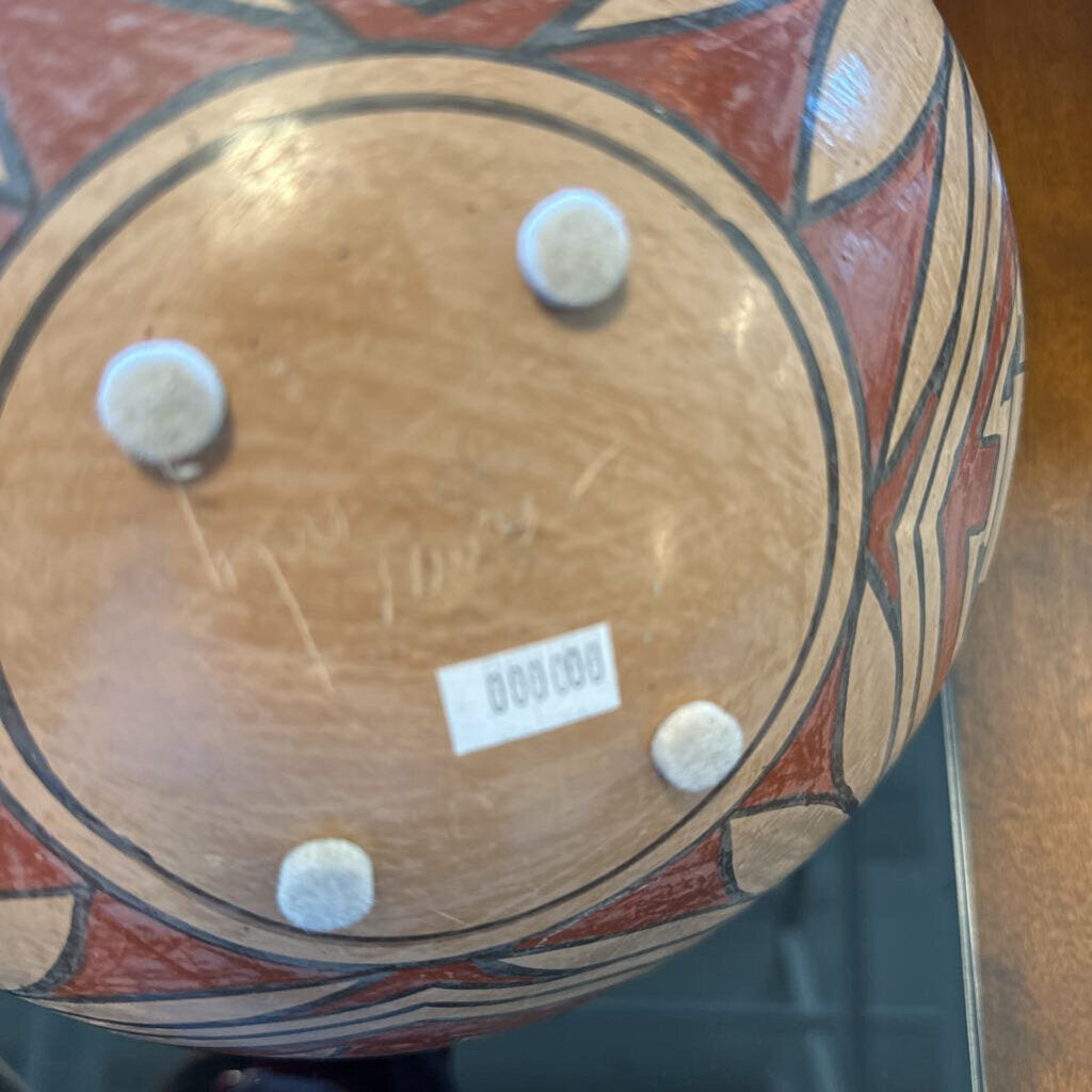 Vintage Mata Ortiz Mexican Ceramic Vase- Signed - 8.5X6