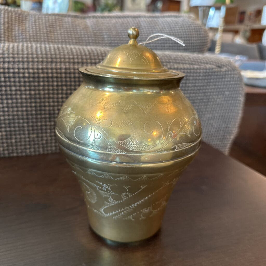 Brass Etched Urn W/ Lid- 5X6X8