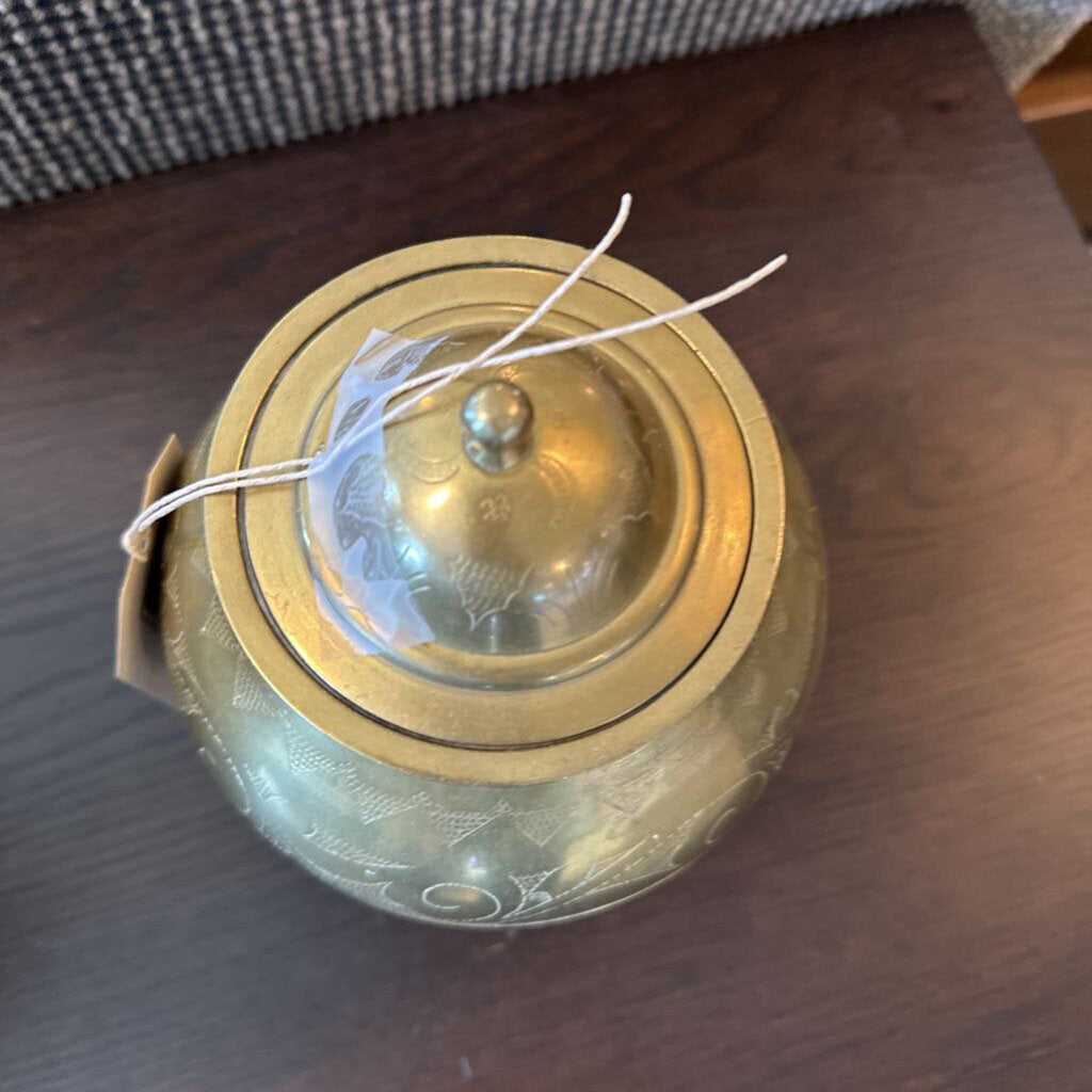 Brass Etched Urn W/ Lid- 5X6X8