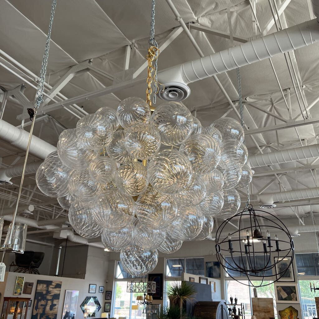 Visual Comfort Talia Large 8 Light Chandelier- 33X24