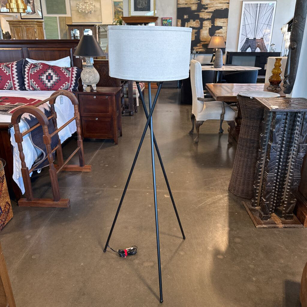 Black Tripod Floor Lamp W/ Cream Shade - 17X59