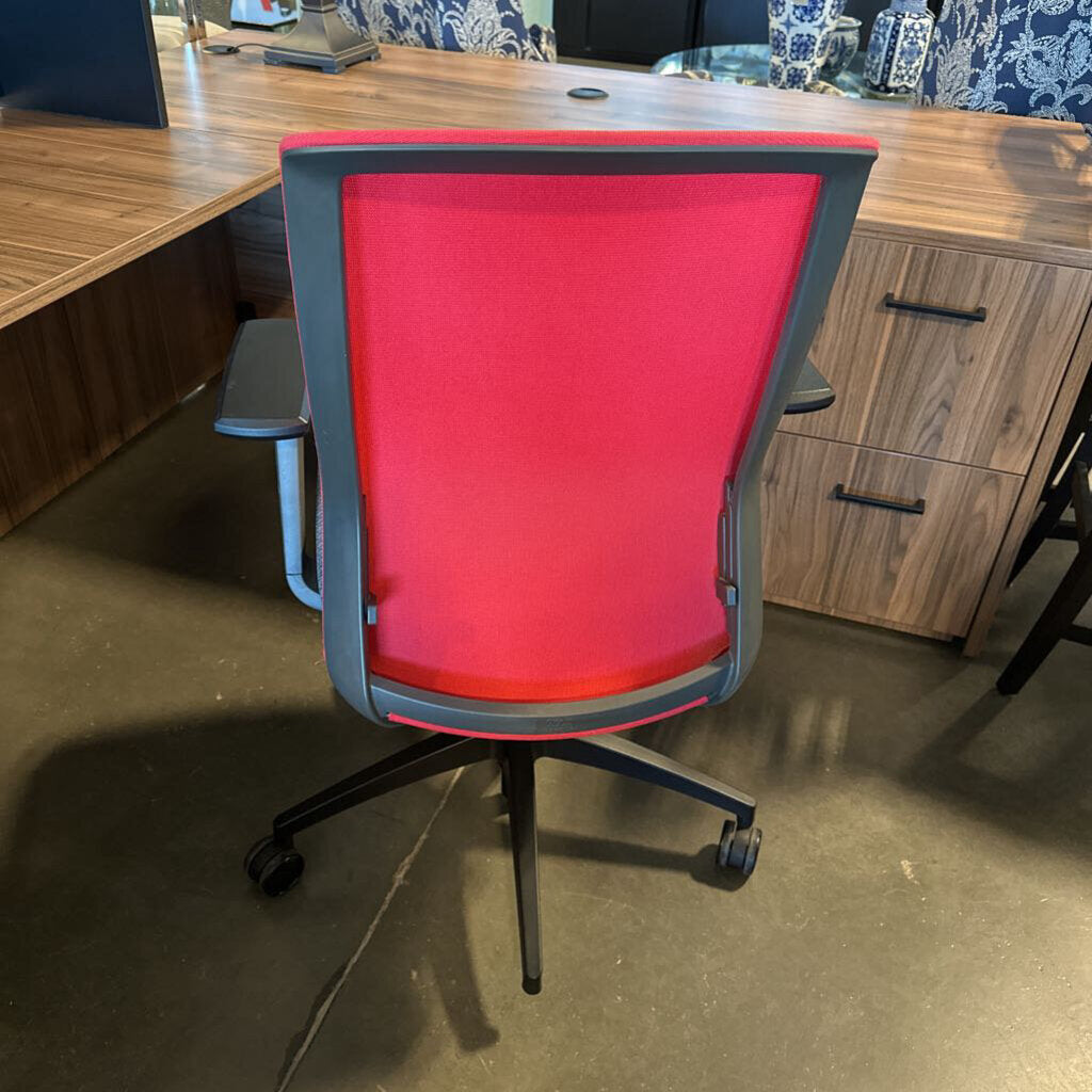 9 to 5 NeoLite Custom Task Chair - 26X26X40H