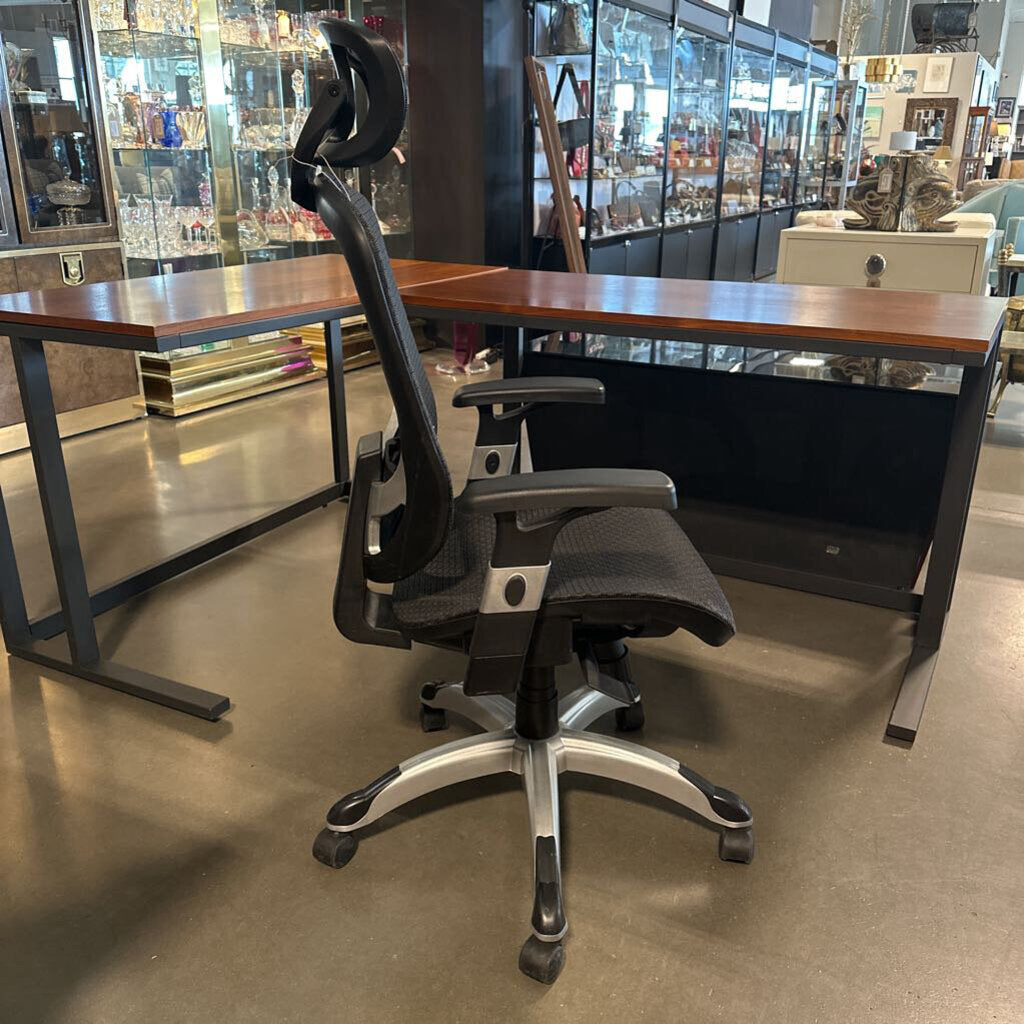 Staples Union & Scale Flexit Hyken Chair - 27X23.5X47.5H