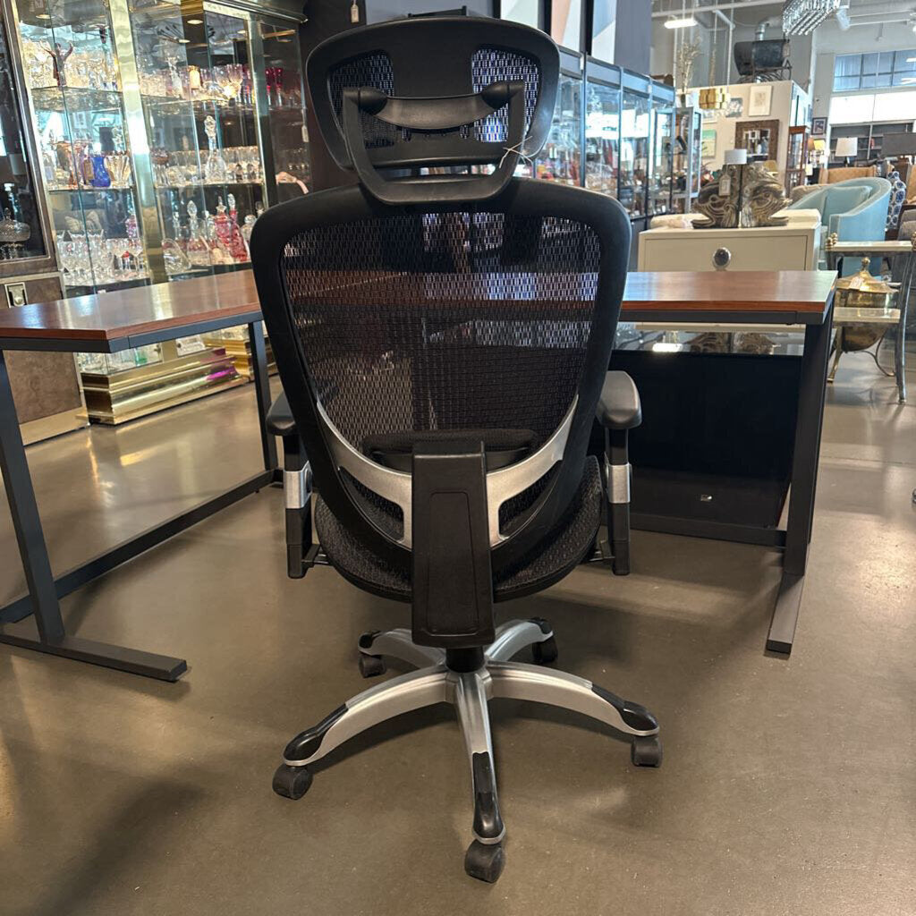 Staples Union & Scale Flexit Hyken Chair - 27X23.5X47.5H