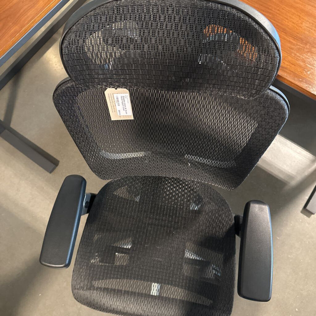 Staples Union & Scale Flexit Hyken Chair - 27X23.5X47.5H